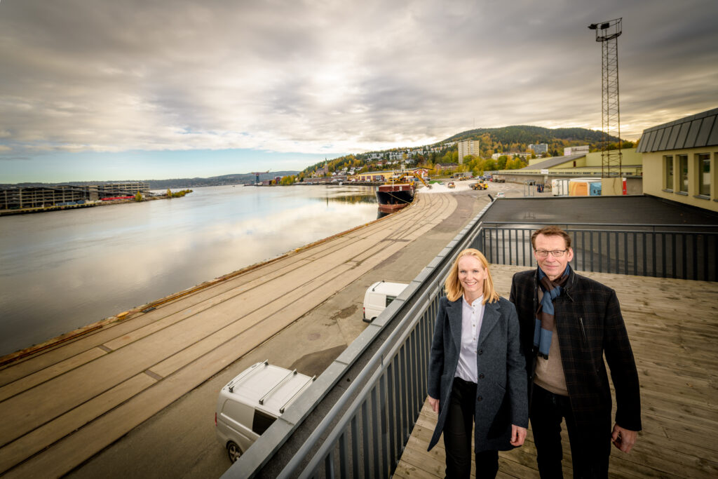 Connie Nyhaven og Magne Øien på Tangenkaia