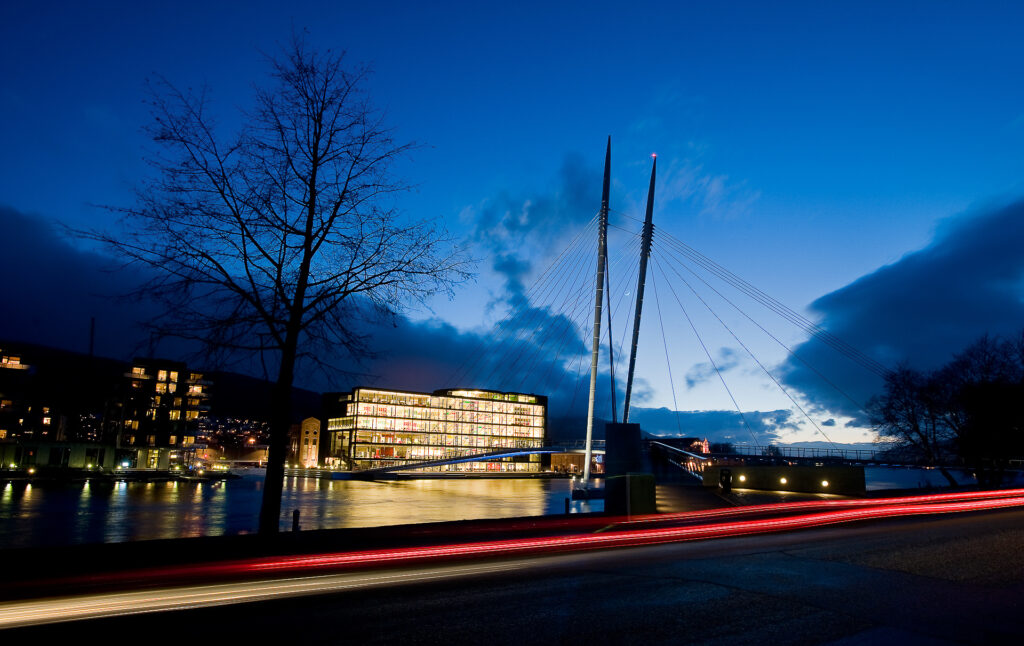 Papirbredden og Ypsilon